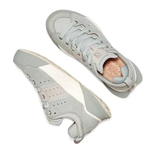 Women's X-SCAPE NBK Low Shoe- Skyway/Cashmera Blue - Regular (B) - Image 6